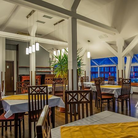 Hotel Maria Rădăuţi 외부 사진