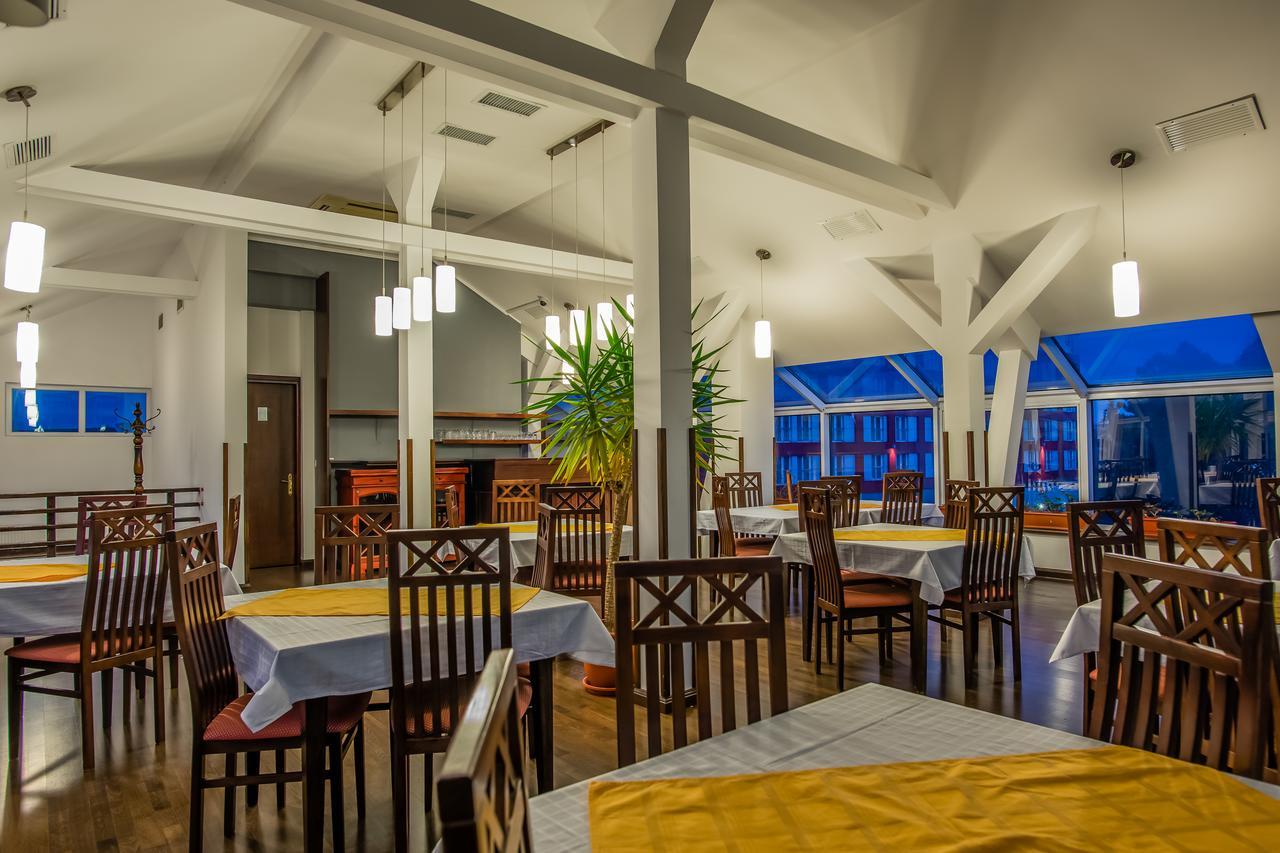 Hotel Maria Rădăuţi 외부 사진